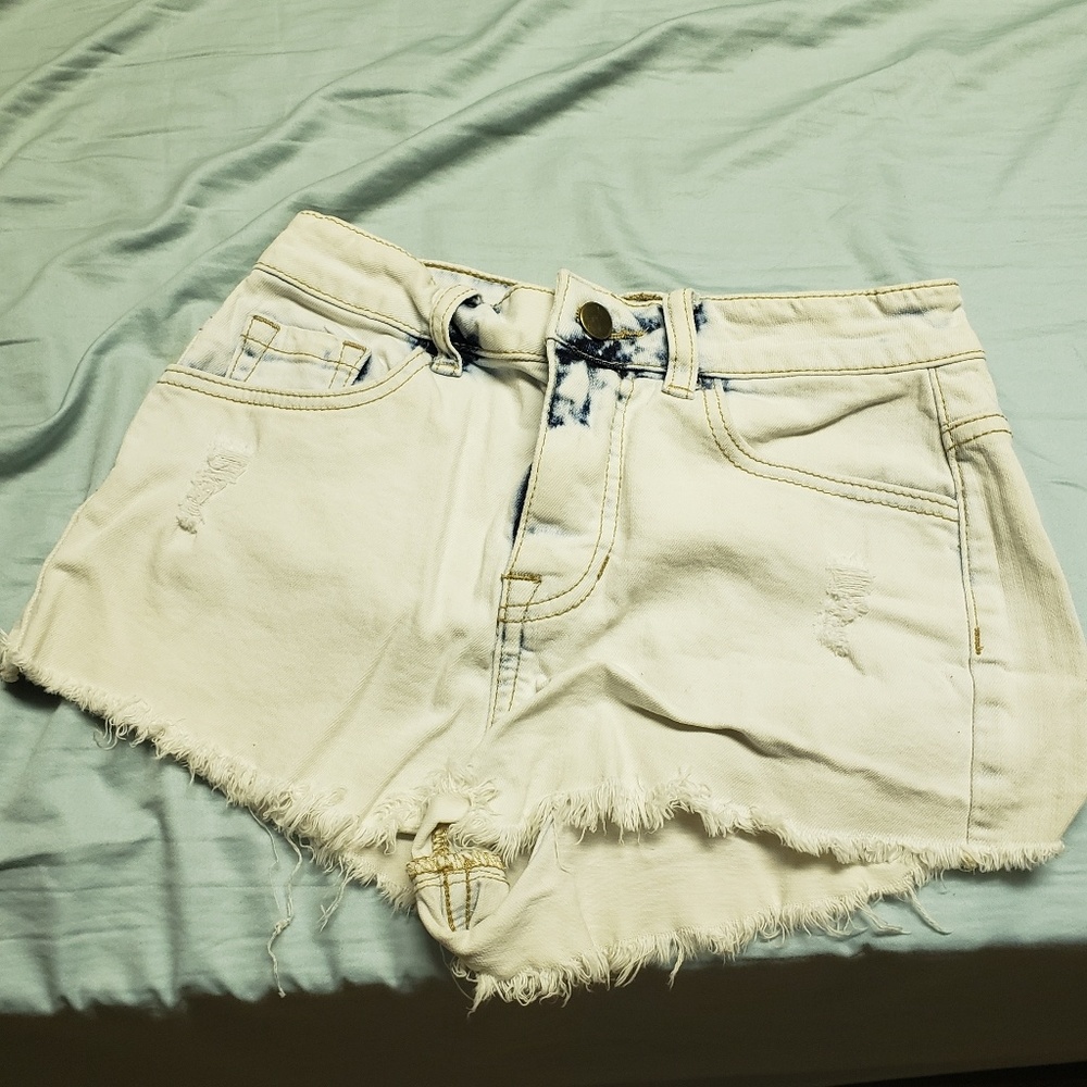 White high waisted shorts